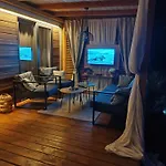 Kamp Mobile Nika & Monika