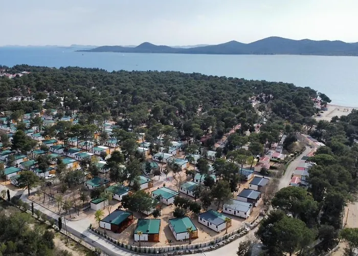 캠프장 Mobile Nika & Monika 비오그라드나모루