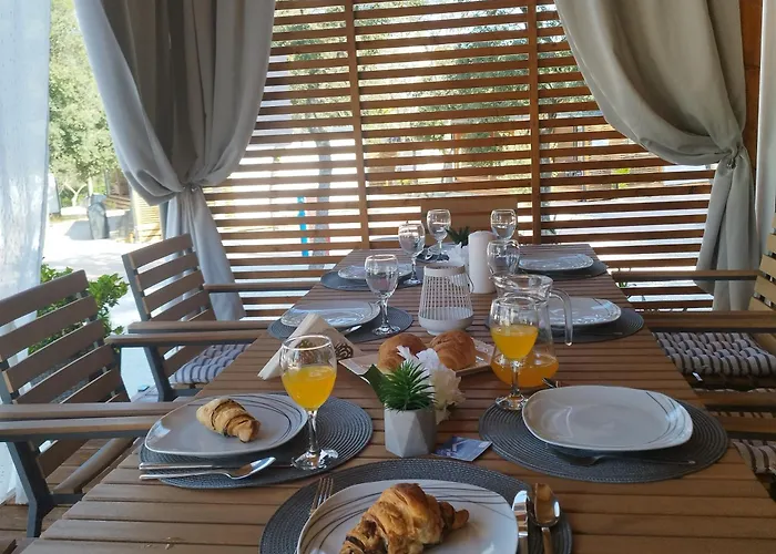 Mobile Nika & Monika